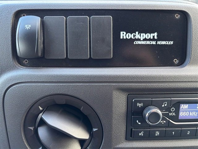 Used 2022 Ford E-350 Cutaway - photo 24