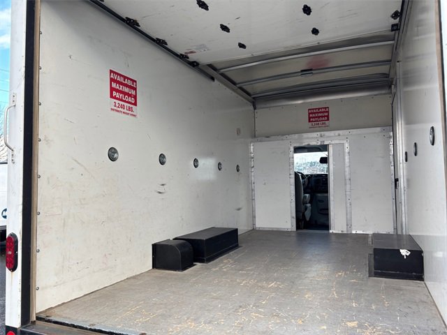 Used 2022 Ford E-350 Cutaway - photo 31