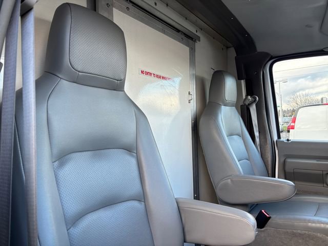 Used 2022 Ford E-350 Cutaway - photo 40