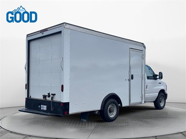 Used 2022 Ford E-350 Cutaway - photo 8