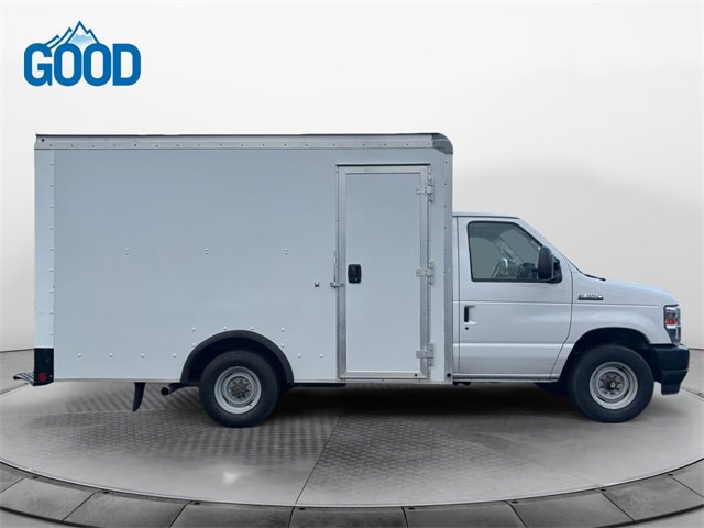 Used 2022 Ford E-350 Cutaway - photo 9