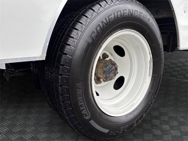 Used 2022 Ford E-350 Cutaway - photo 14