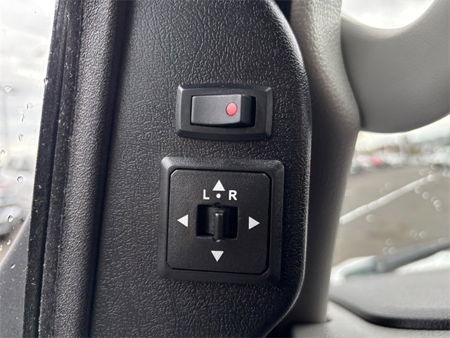 Used 2022 Ford E-350 Cutaway - photo 16