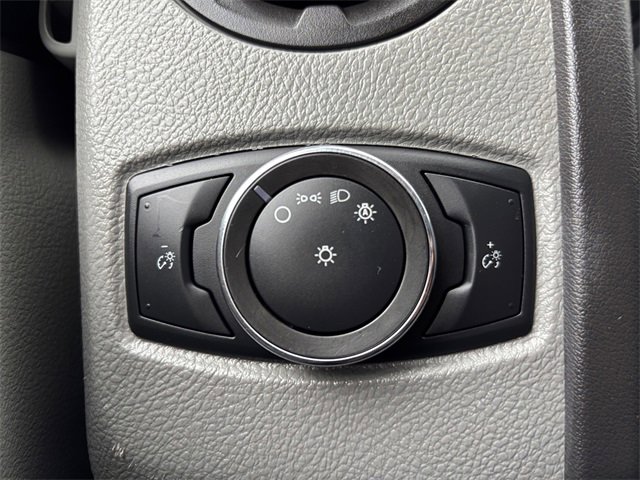 Used 2022 Ford E-350 Cutaway - photo 17