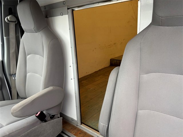 Used 2022 Ford E-350 Cutaway - photo 24