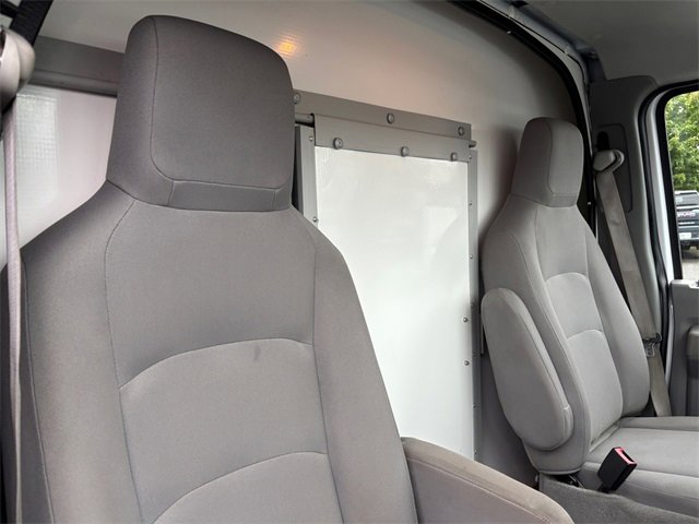 Used 2022 Ford E-350 Cutaway - photo 30