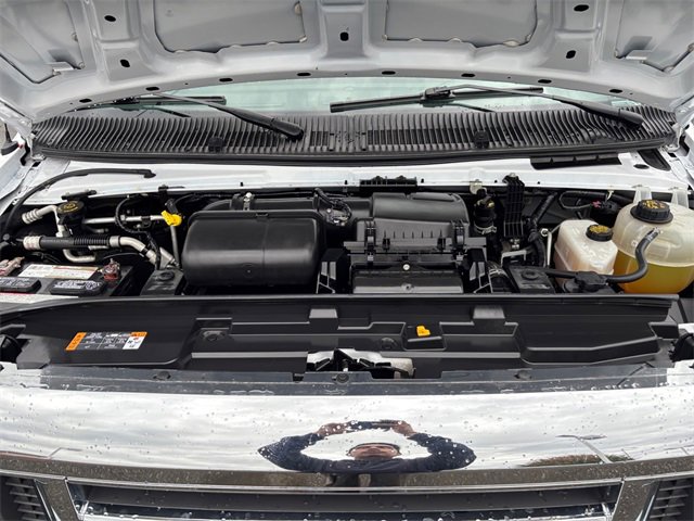 Used 2022 Ford E-350 Cutaway - photo 32