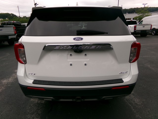Used 2022 Ford Explorer XLT - photo 8