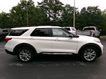 Used 2022 Ford Explorer XLT thumbnail 9