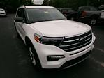 Used 2022 Ford Explorer XLT thumbnail 2