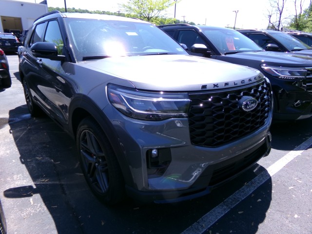 New 2026 Ford Explorer - photo 3