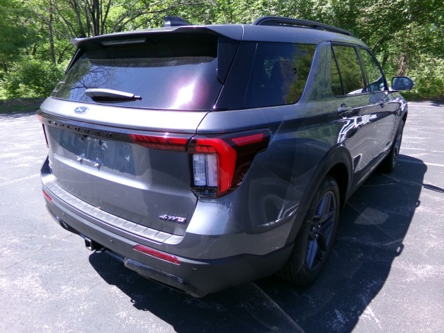 New 2026 Ford Explorer - photo 4