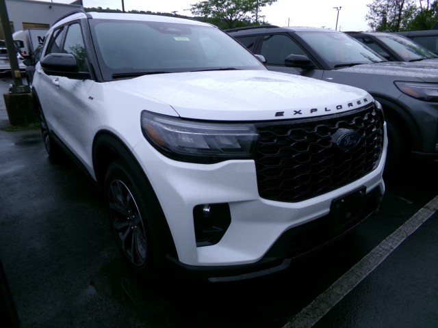 New 2026 Ford Explorer - photo 3