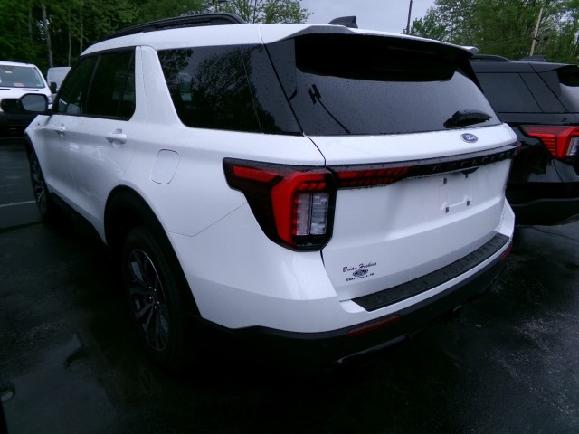 New 2026 Ford Explorer - photo 5