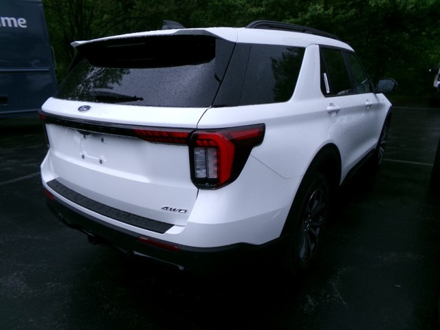 New 2026 Ford Explorer - photo 4
