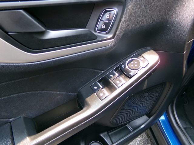 Used 2022 Ford Escape SE - photo 10