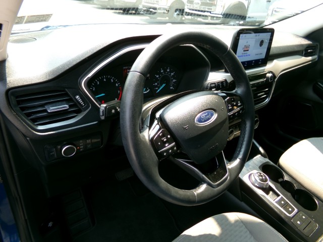 Used 2022 Ford Escape SE - photo 12