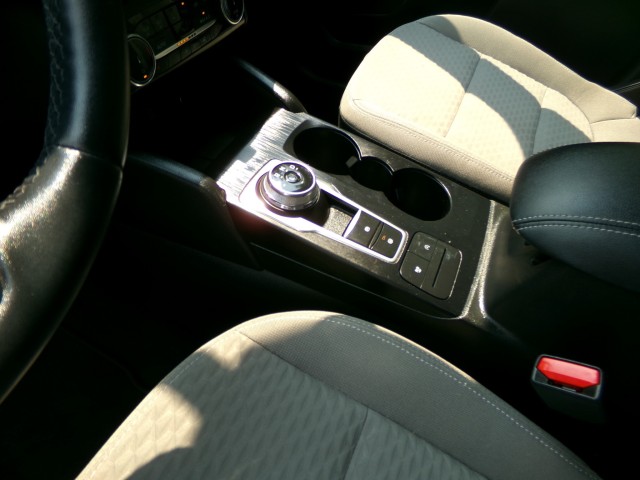 Used 2022 Ford Escape SE - photo 13
