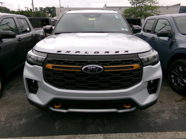 New 2026 Ford Explorer - photo 2
