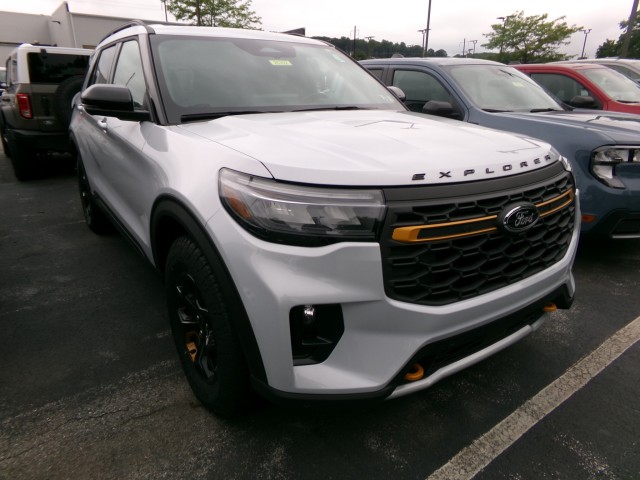 New 2026 Ford Explorer - photo 3