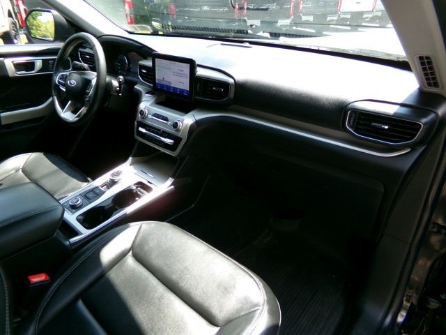 Used 2023 Ford Explorer XLT - photo 12