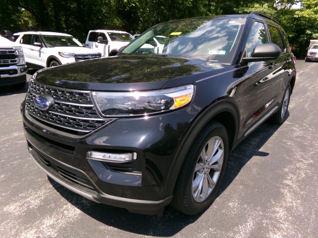 Used 2023 Ford Explorer XLT - photo 4