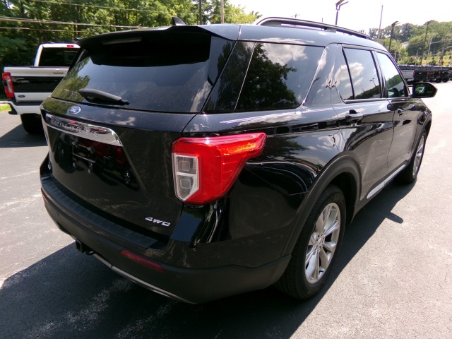 Used 2023 Ford Explorer XLT - photo 9
