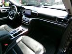 Used 2023 Ford Explorer XLT thumbnail 11