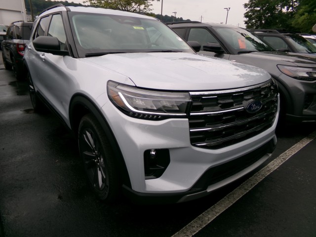 New 2026 Ford Explorer ACTIV - photo 3