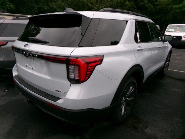 New 2026 Ford Explorer ACTIV - photo 4