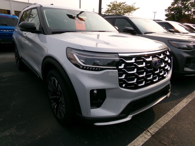 New 2026 Ford Explorer Platinum - photo 3