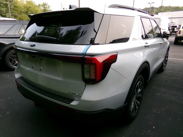 New 2026 Ford Explorer - photo 4