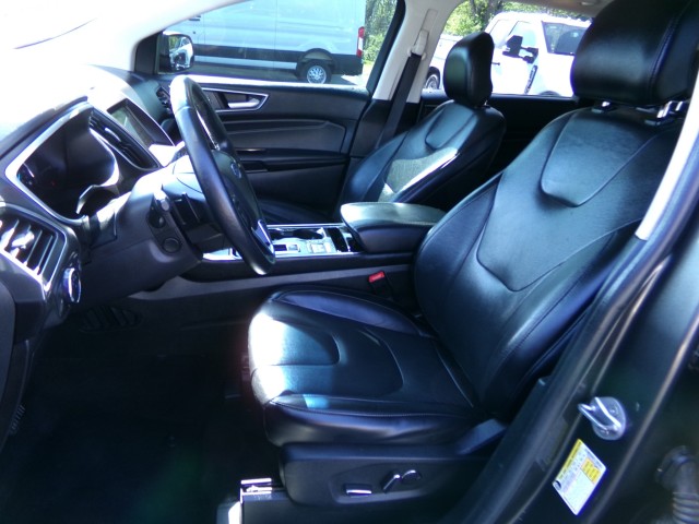 Used 2019 Ford Edge Titanium - photo 12