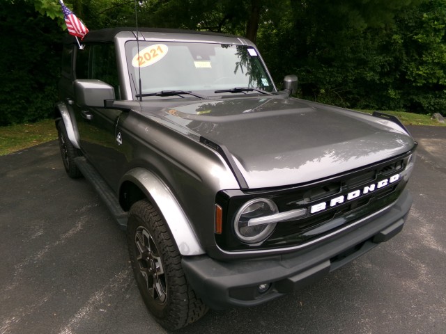Used 2021 Ford Bronco - photo 2