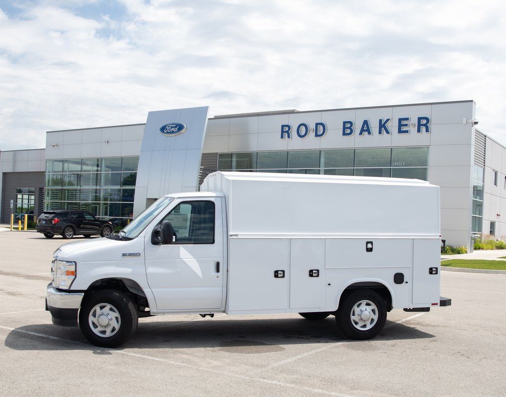 New 2026 Ford E-350 - photo 1