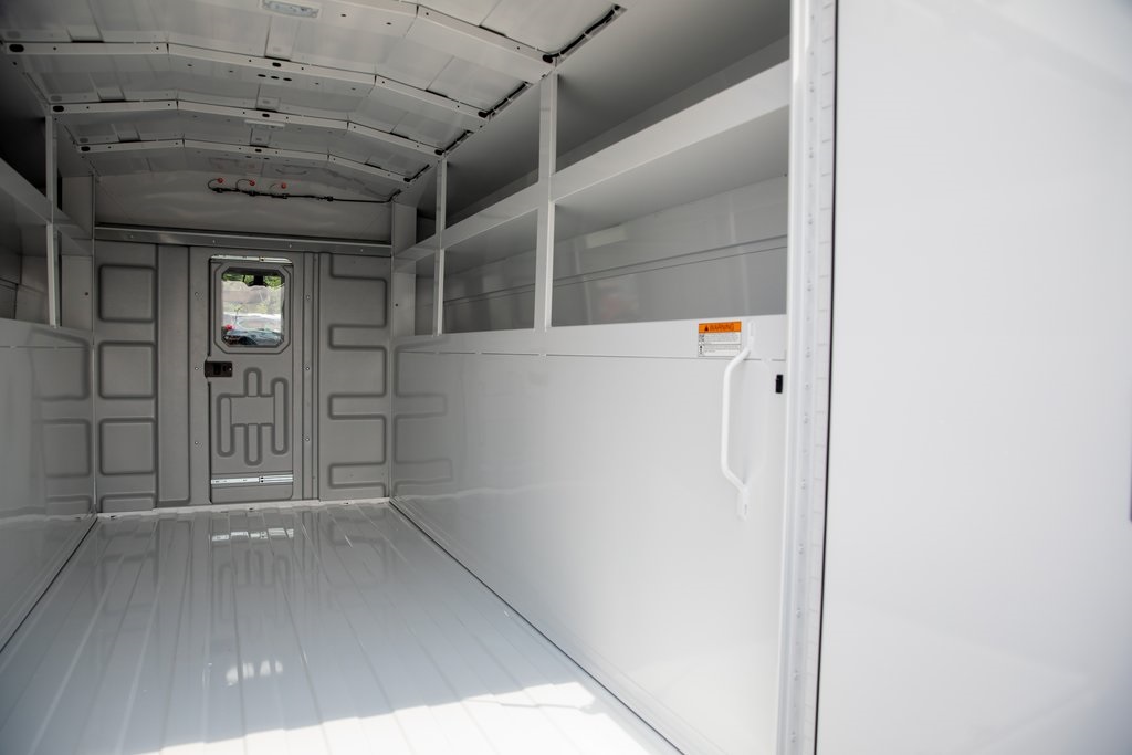 New 2026 Ford E-350 Cutaway - photo 23