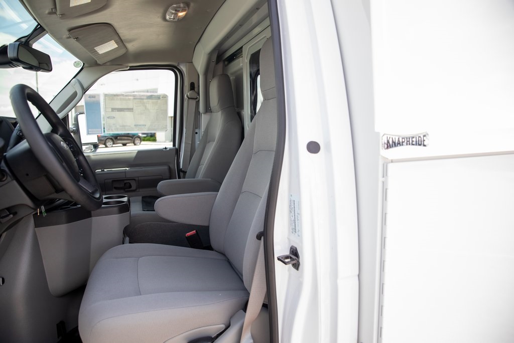 New 2026 Ford E-350 Cutaway - photo 32