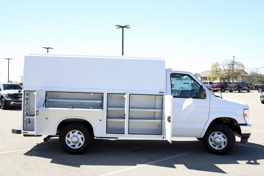 New 2026 Ford E-350 Cutaway - photo 9