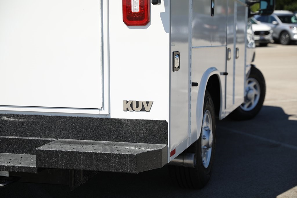 New 2026 Ford E-350 Cutaway - photo 15