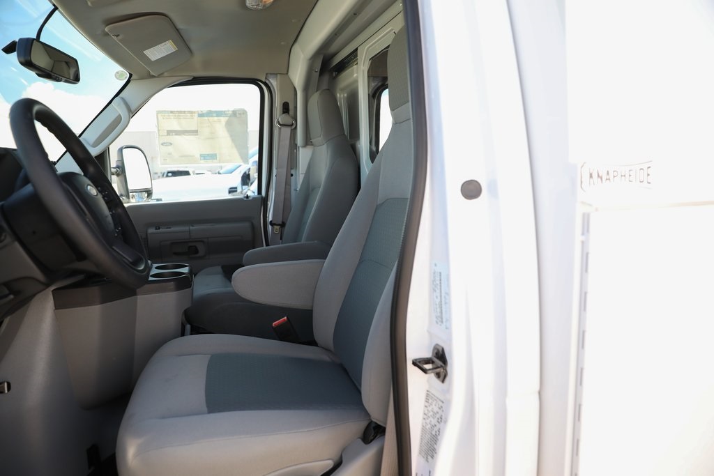 New 2026 Ford E-350 Cutaway - photo 32