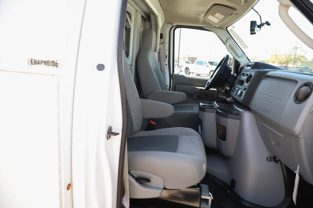 New 2026 Ford E-350 Cutaway - photo 34