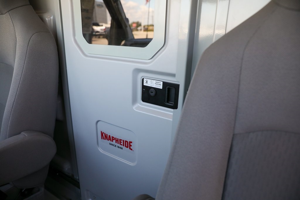 New 2026 Ford E-350 Cutaway - photo 48