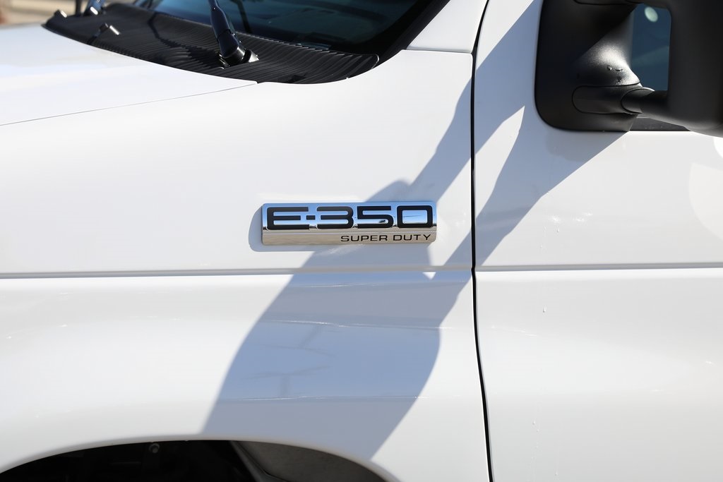 New 2026 Ford E-350 Cutaway - photo 3