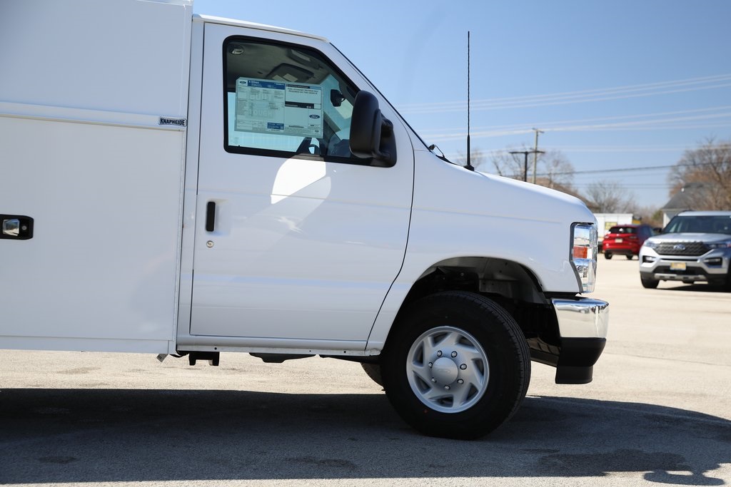 New 2026 Ford E-350 Cutaway - photo 5