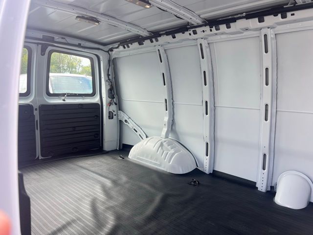New 2025 Chevrolet Express 2500 Empty Cargo Van - photo 10