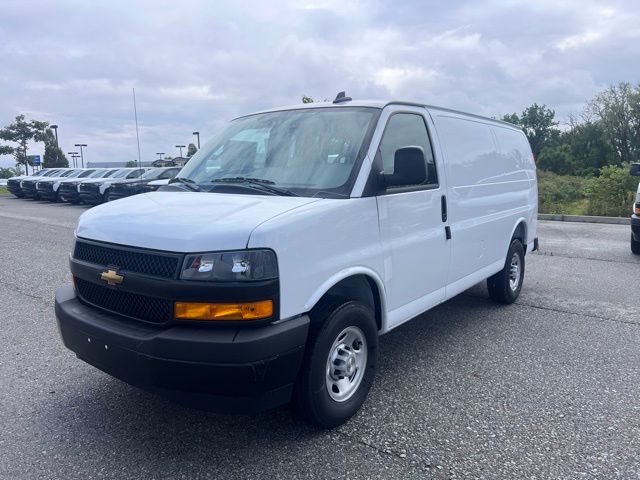 New 2025 Chevrolet Express 2500 Empty Cargo Van - photo 3
