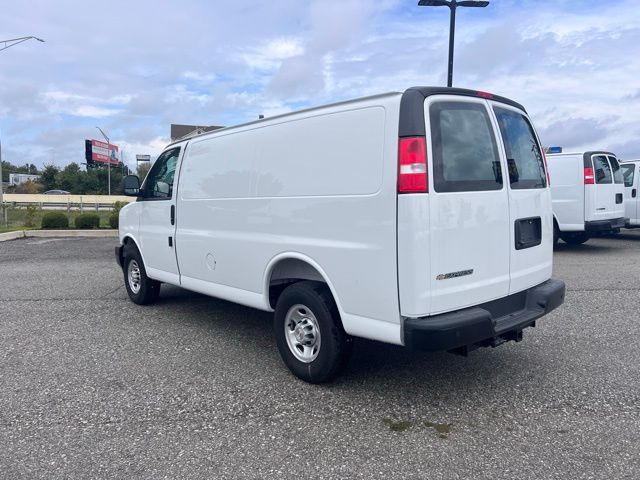 New 2025 Chevrolet Express 3500 Empty Cargo Van - photo 6