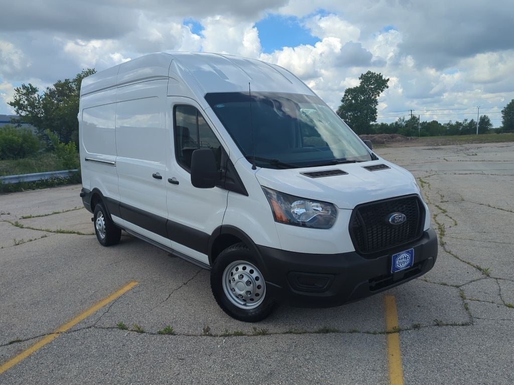 Used 2025 Ford Transit 250 - photo 2