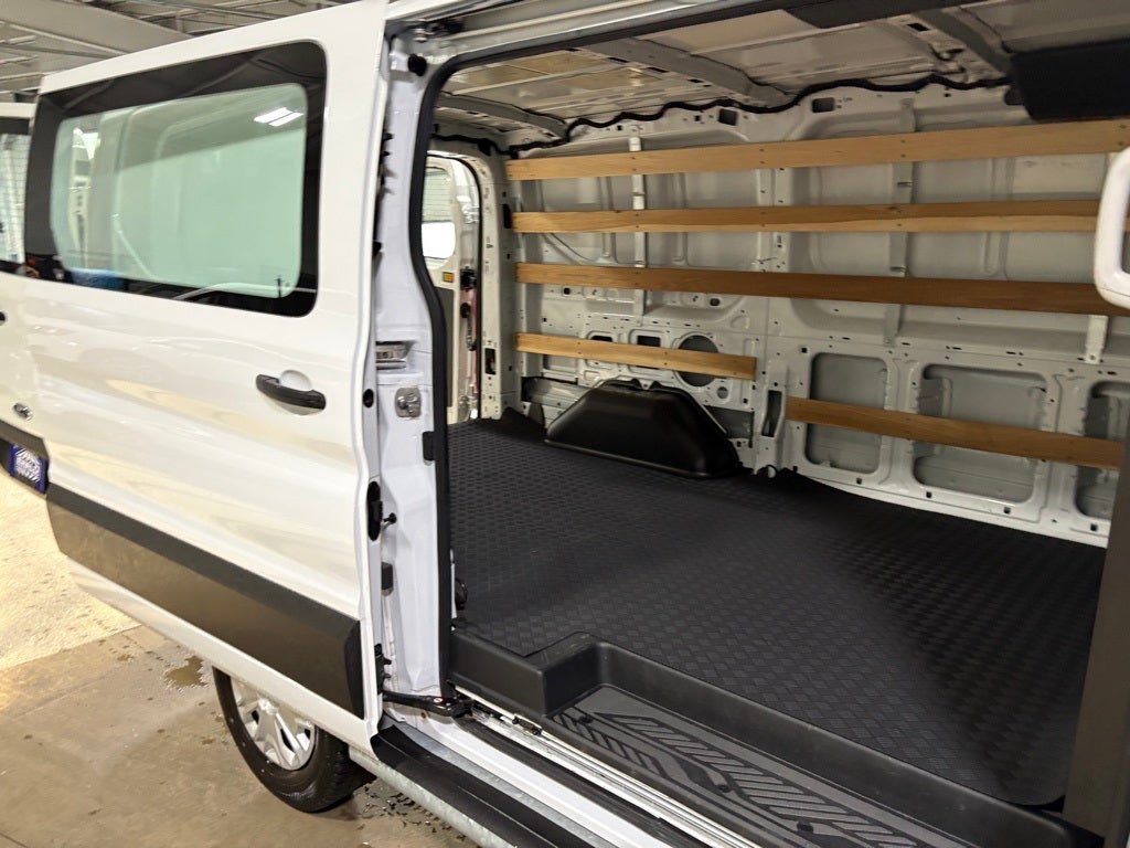 Used 2024 Ford Transit 250 Low Roof Empty Cargo Van - photo 25