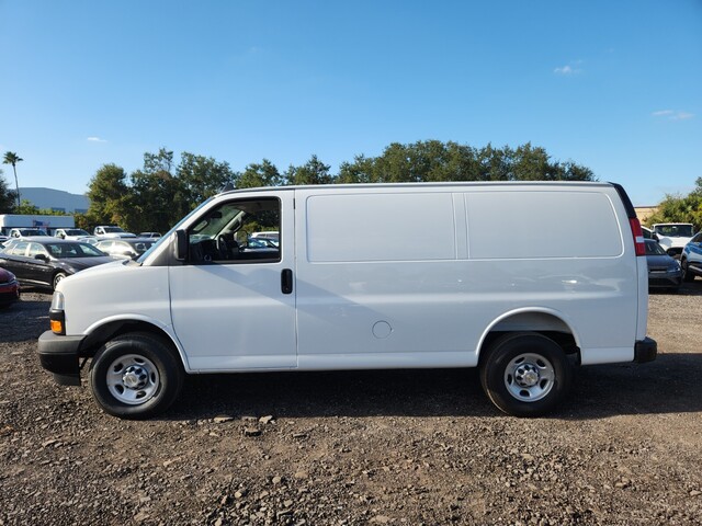 New 2025 Chevrolet Express 2500 Empty Cargo Van - photo 4
